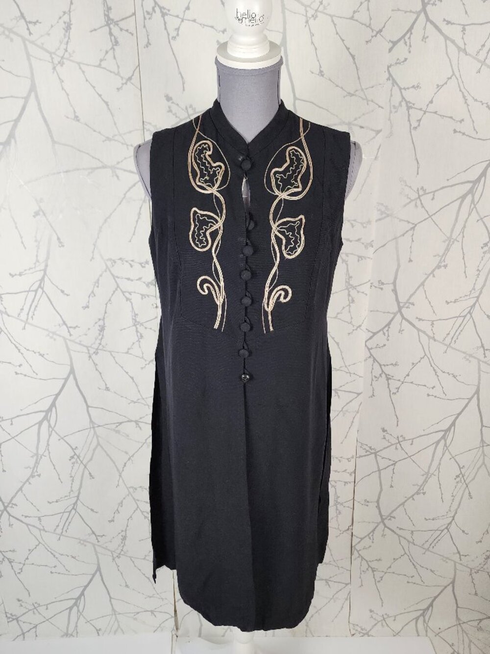 Julian Taylor VTG Floral Embroidered Mandarin Collar Side Slit Tunic
